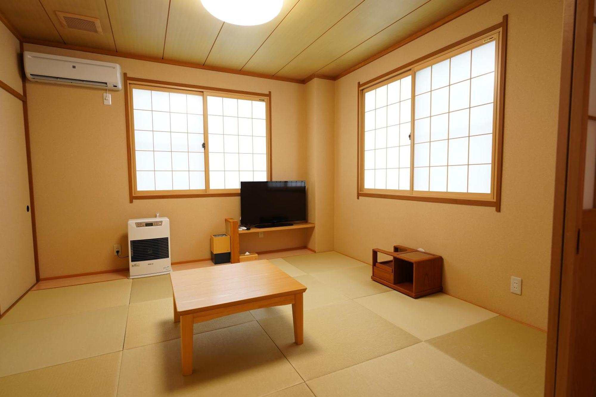 Soumeian Kusatsu  Rom bilde